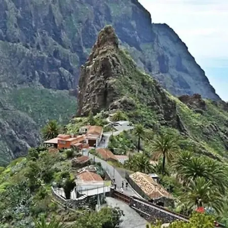 With Balcony And Pools In Playa Paraiso Daire Costa Adeje